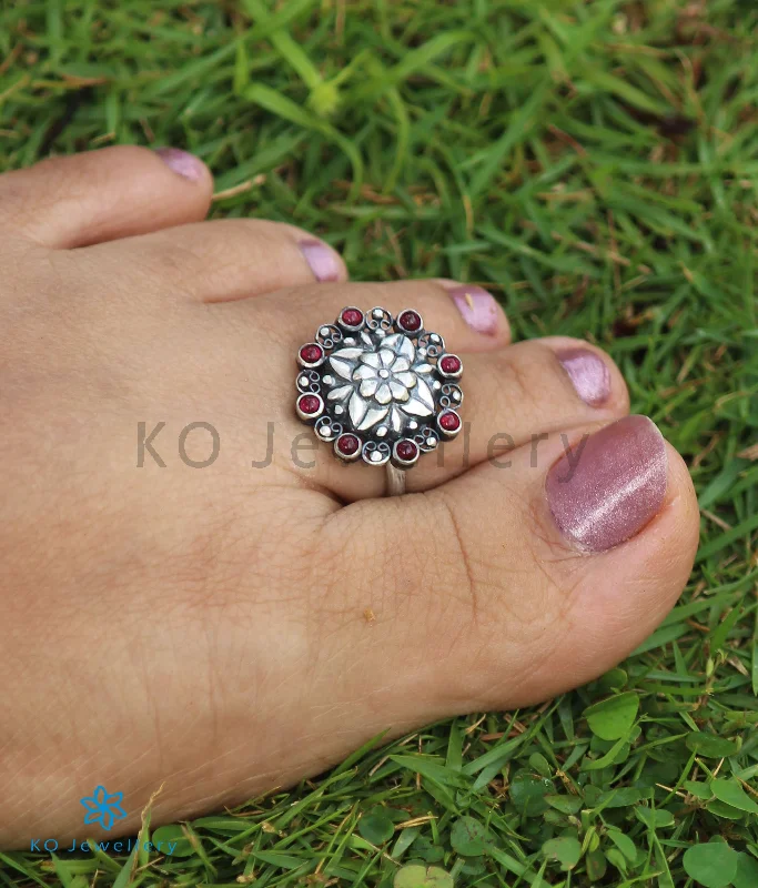 Multi-stone engagement rings-The Aamod Silver Toe-Rings