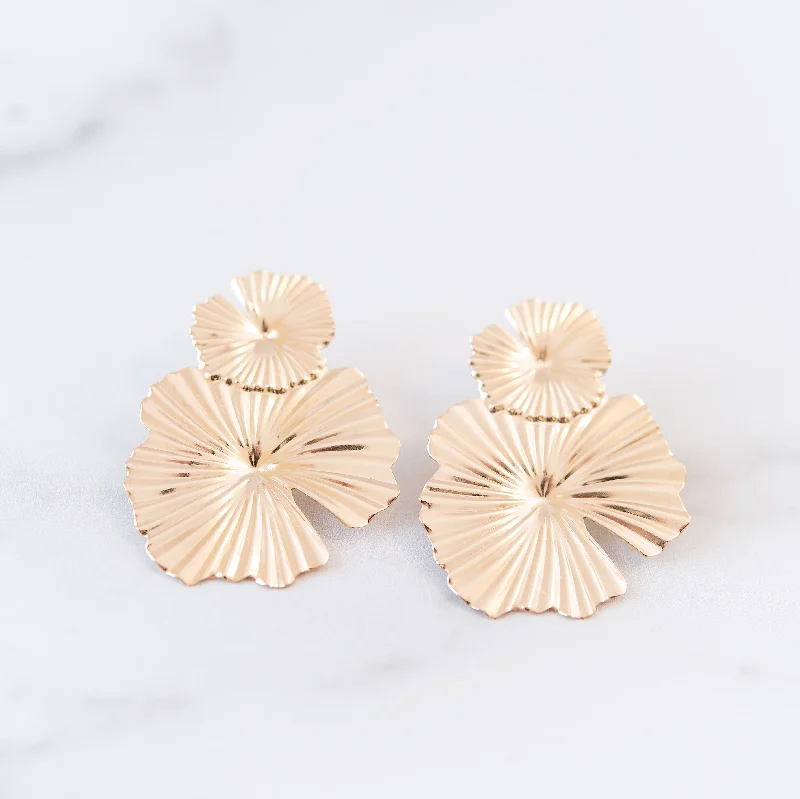 Square stud earrings-Classic Gold Art Deco Earrings