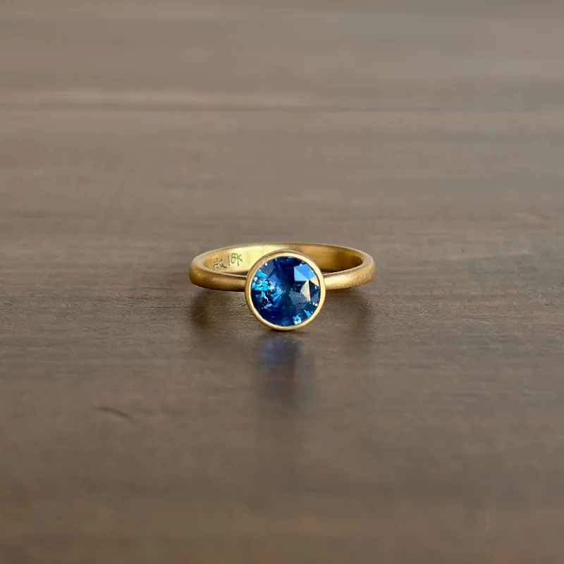 Royal Blue Ceylon Sapphire Ring