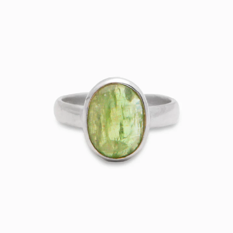 Green Kyanite Ring